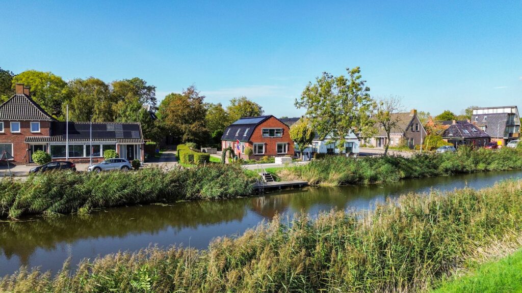 Vrijstaande woning te koop: rijksweg 171, Ten Post