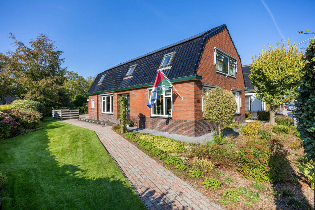 Vrijstaande woning te koop: rijksweg 171, Ten Post