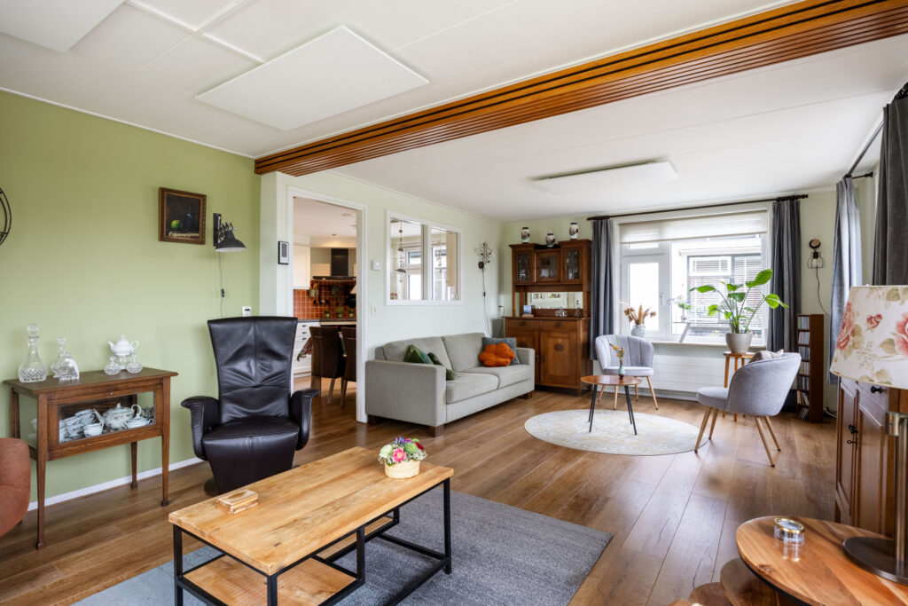 Vrijstaande woning te koop: rijksweg 171, Ten Post
